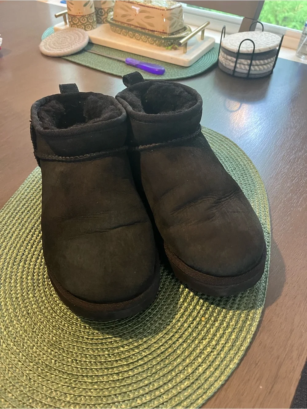 UGG CLASSIC ULTRA MINI BLACK SUEDE FUR COMFORT WOMEN'S BOOTS SIZE US 6